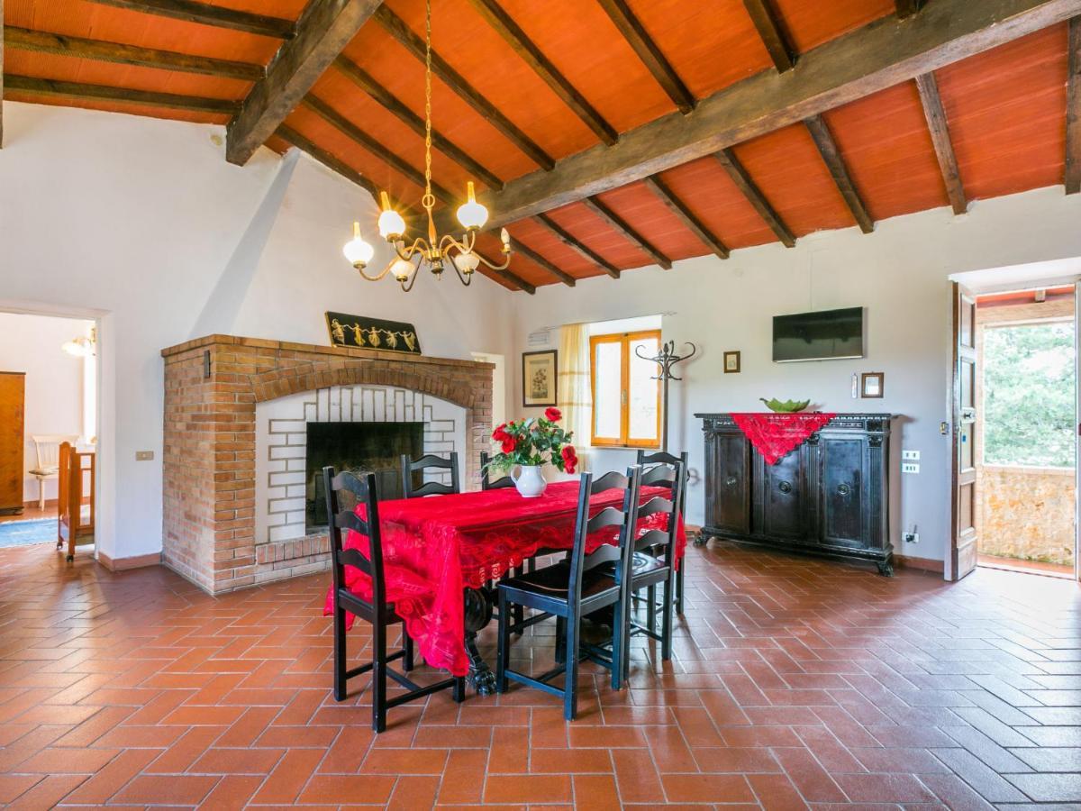 Apartment Fattoria Petraglia - Padronale By Interhome Monteriggioni Bagian luar foto